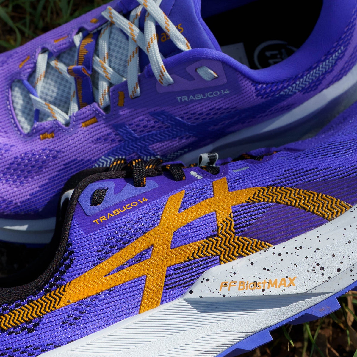 Mens ASICS Trabuco 14
